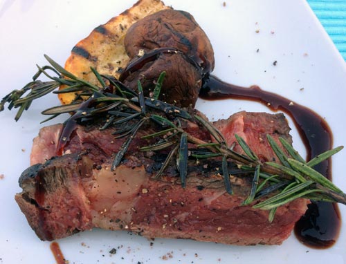 Rinderkotelett Dry Aged Vom Grill Grillen Entdecken De 