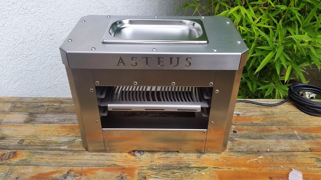Asteus Steaker