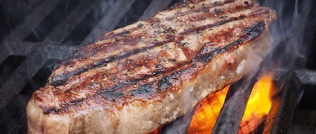 Räuchern im Gasgrill: Steaks